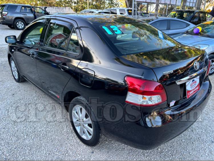Toyota YARIS E VVT-I