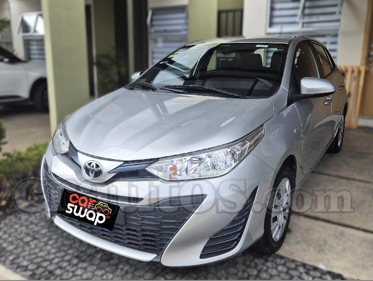 Toyota YARIS E