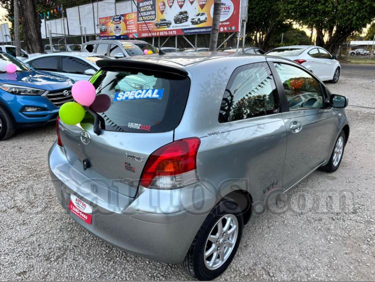 Toyota YARIS VVT-I