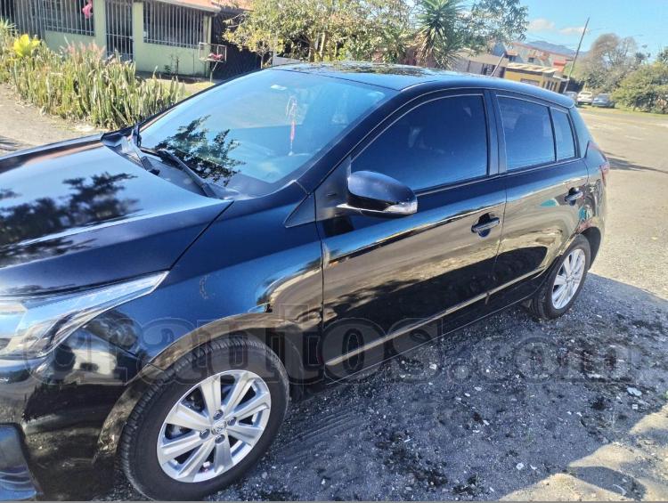 Toyota YARIS S