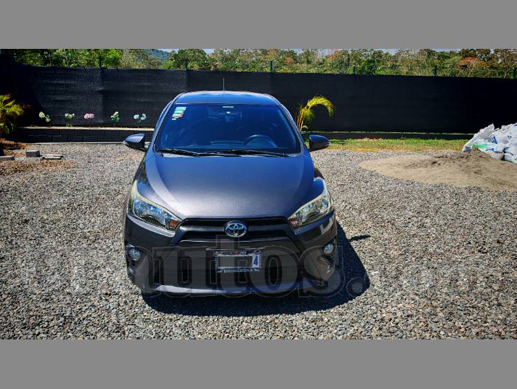 Toyota YARIS S