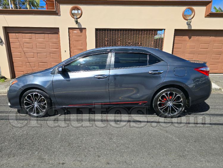 Toyota COROLLA LE XPS